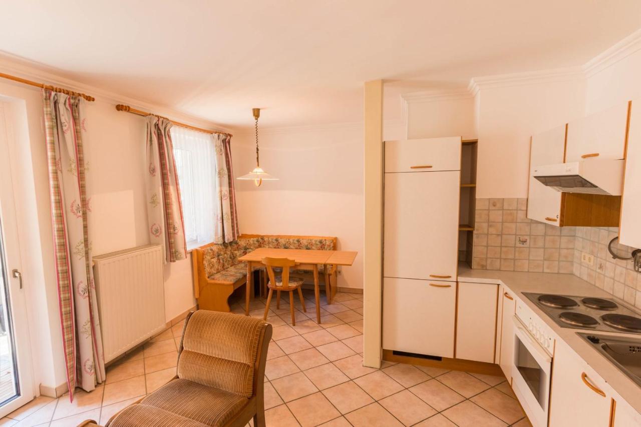 סנט מיכאל אים לונגאו Hotel Weissenstein מראה חיצוני תמונה