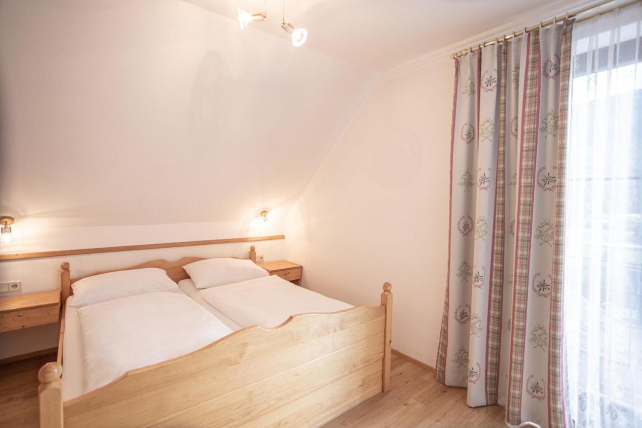 סנט מיכאל אים לונגאו Hotel Weissenstein מראה חיצוני תמונה